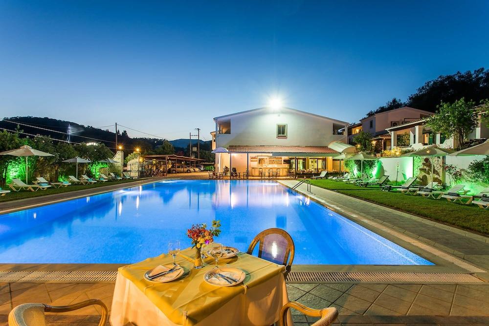 Paradise Inn Liapades Corfu Ngoại thất bức ảnh