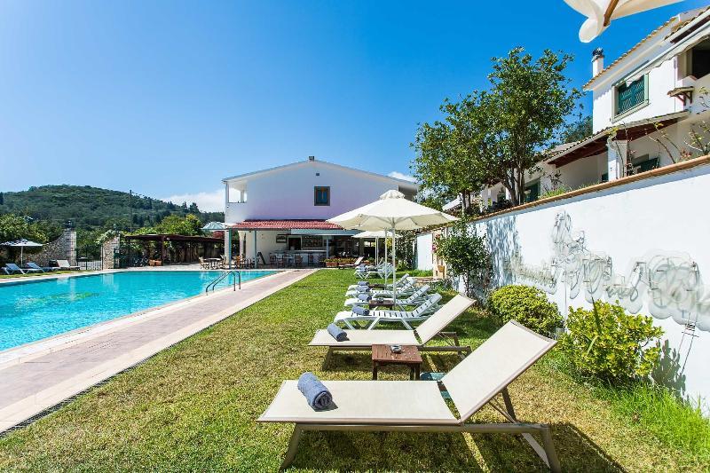 Paradise Inn Liapades Corfu Ngoại thất bức ảnh